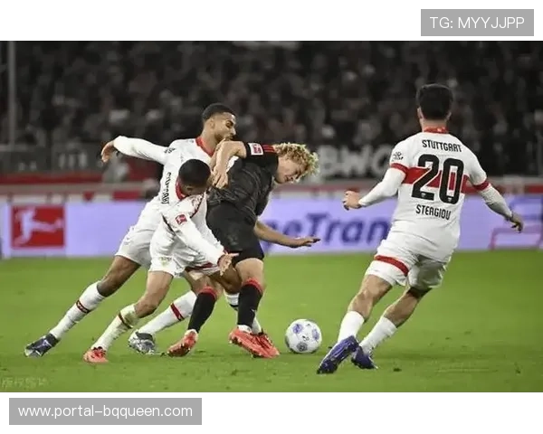 德甲保级战策略分析:海登海姆主场死守与汉堡控球推进的战术博弈 德甲保级战策略分析:海登海姆主场死守与汉堡控球推进的战术博弈